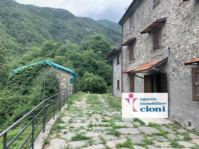 Affitto-Casale-Rivoreta-Cutigliano-Villa-Terratetto-Mq-200-Giardino-Mq-1500-Sei-Locali-Quattro-Camere-Cinque-Bagni-7