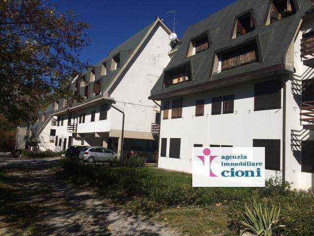 Appartamento-Trilocale-Melo-Via-Paradiso-Cutigliano-Mq-75-Piano-Primo-Balcone-Caminetto-Posto-Auto-Scoperto-12-1