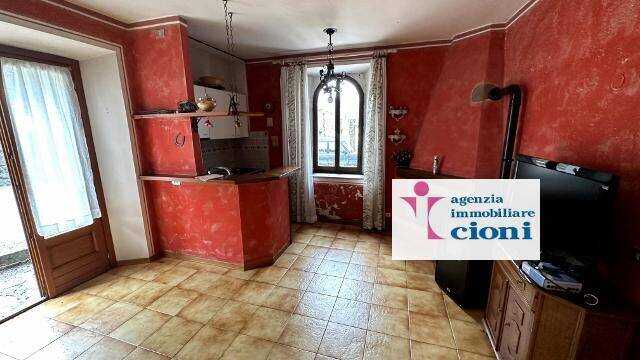 Bilocale-Faidello-Via-Giardini-Fiumalbo-Mq-55-Piano-Terra-Indipendente-4