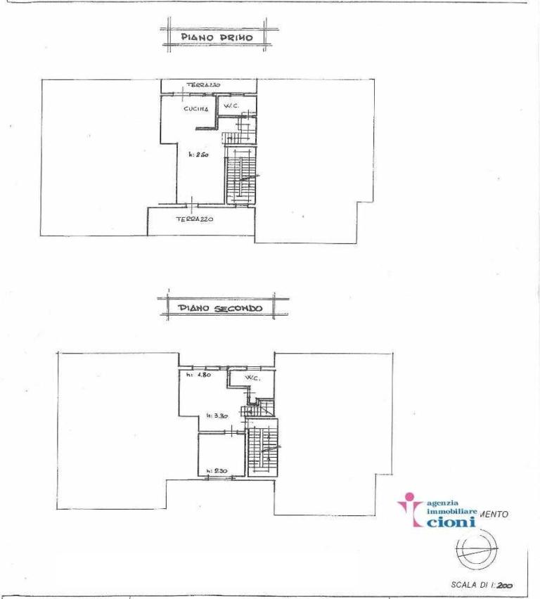 Mansarda-Trilocale-Faidello-Abetone-Mq-80-Due-Livelli-due-Bagni-Terrazzo-Coperto-Posto-auto-Scoperto-4