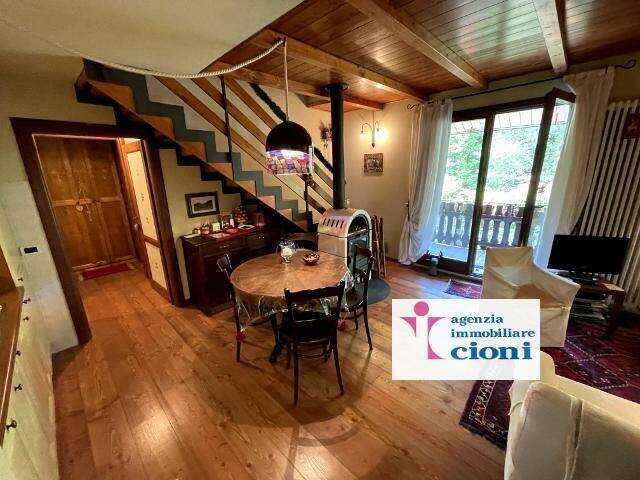 Mansarda-Trilocale-Le-Motte-Abetone-Mq-65-Due-Livelli-Secondo-Piano-Balcone-Cantina-Garage-71-1