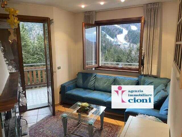 Trilocale-Abetone-Le-Motte-Mq-70-terzo-piano-ascensore-cantina-garage-28