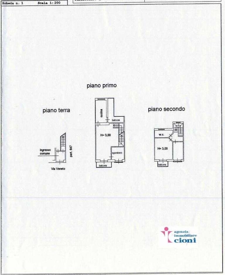 Villetta-Terratetto-Viareggio-Centro-Quadrilocale-Mq-80-Due-Piani-Tre-Balconi-3